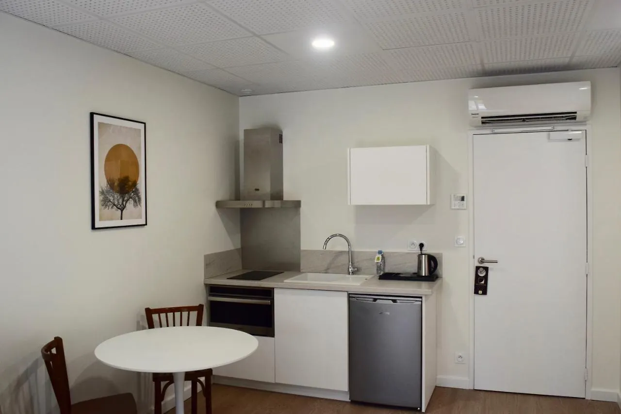 ***  Hotel Et Appartements Les Platanes Thueyts France