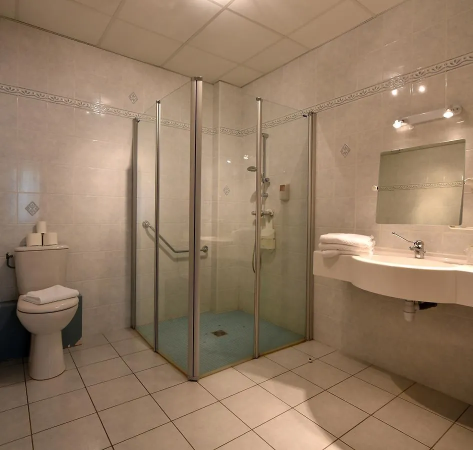 Hotel Et Appartements Les Platanes Thueyts France
