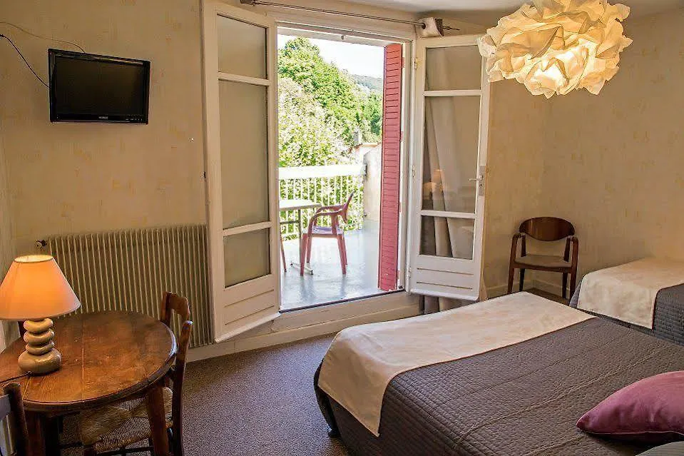 Hotel Et Appartements Les Platanes Thueyts